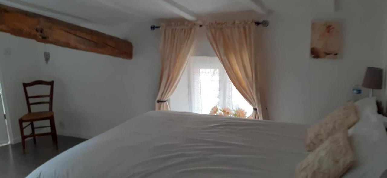 La Cour Bed and Breakfast Villefagnan Esterno foto